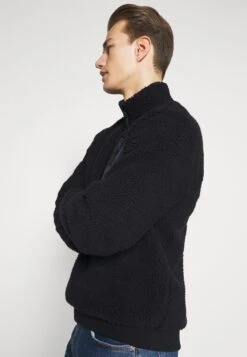 Pier One Forro Polar - Dark Blue -Elegancia Tienda De Ventas 0b27e21a839e4f56af9be8aed42665b4