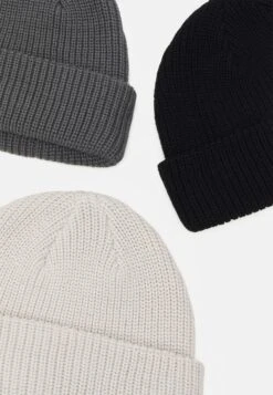 Pier One Unisex 3 Pack - Gorro - Black/Dark Grey/Off-White/ 6 Pier One Unisex 3 Pack - Gorro - Black/Dark Grey/Off-White/ -Elegancia Tienda De Ventas 227c946f16e945278f07dcddf0a935a2