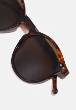Pier One Unisex - Gafas De Sol - Brown -Elegancia Tienda De Ventas 26e07efe07764ddc9c9f270b284b10af