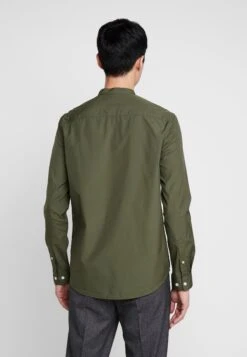 Pier One 2 Pack - Camisa - Oliv/Black -Elegancia Tienda De Ventas 2938873689d64473bdedf7291e717928