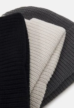 Pier One Unisex 3 Pack - Gorro - Black/Dark Grey/Off-White/ 7 Pier One Unisex 3 Pack - Gorro - Black/Dark Grey/Off-White/ -Elegancia Tienda De Ventas 2a1daa058c674c9dbb0074799d429f4b