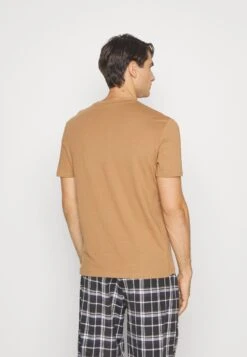 Pier One Unisex 5 Pack - Camiseta Básica - Off-White/Tan/Orange -Elegancia Tienda De Ventas 39727db936ef4505b020f1e917ffe0b7