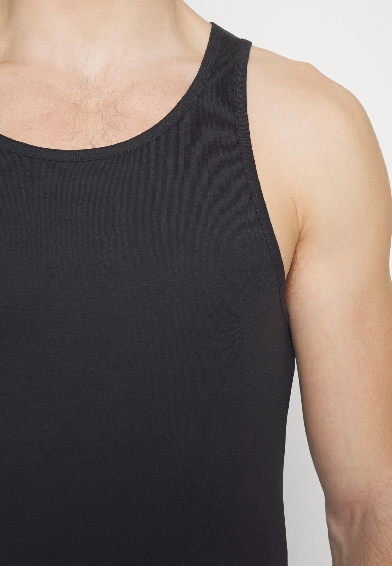 Pier One 5 Pack - Camiseta Interior - Black 6 Pier One 5 Pack - Camiseta Interior - Black - Imagen 6