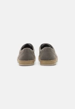Pier One Zapatos Con Cordones - Grey -Elegancia Tienda De Ventas 50a5c6c08eb24be693e59c6f024448f7