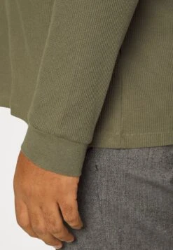 Pier One Camiseta De Manga Larga - Olive -Elegancia Tienda De Ventas 612d7def041345c5919aa60fd72cef62