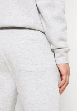 Pier One 2 Pack - Pantalones Deportivos - Mottled Light Grey/Mottled Dark Blue -Elegancia Tienda De Ventas 737d28e17a324ecc9e683cebbda75492