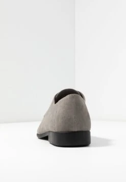 Pier One Zapatos Con Cordones - Grey -Elegancia Tienda De Ventas 7e262d7e1b2c4561940fdde78f9c83b6