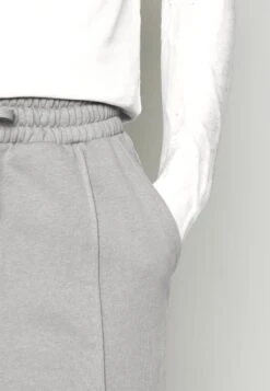 Pier One Pantalones Deportivos - Light Blue -Elegancia Tienda De Ventas 81c88767e69f4a5a9ec8f80a4d632172