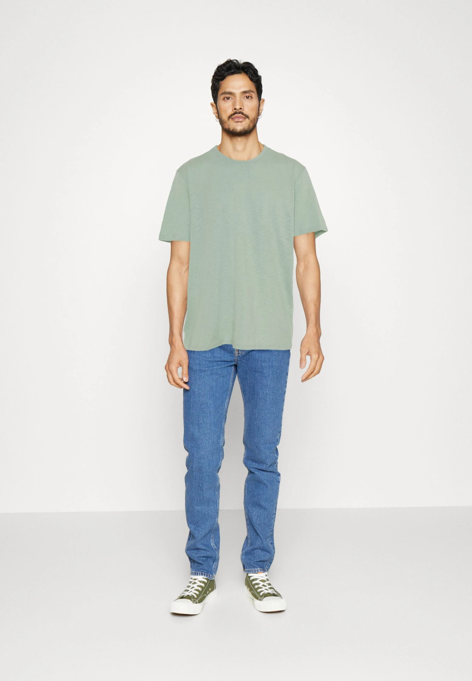 Pier One 5 Pack - Camiseta Básica - Mint/Off-White/Khaki 1 Pier One 5 Pack - Camiseta Básica - Mint/Off-White/Khaki