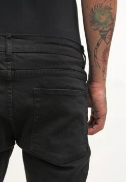 Pier One Vaqueros Slim Fit - Black Denim -Elegancia Tienda De Ventas 9441b2be9a04454c880955ca3191995b