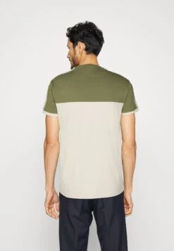 Pier One Camiseta Estampada - Khaki/Off-White -Elegancia Tienda De Ventas 957056acdb304d9bb9367483a62c6d78