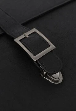 Pier One Portafolios - 802 - Black -Elegancia Tienda De Ventas a0daf5dc2db74fed92af0c067fd475b3