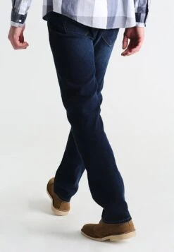 Pier One Basic - Vaqueros Rectos - Dark Blue Denim -Elegancia Tienda De Ventas a4ebfb4549ae43cc8fd6ef9a34b37b32