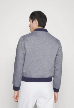 Pier One Chaquetas Bomber - Dark Blue -Elegancia Tienda De Ventas b1943f9a2db34e26b563b2036d05ec83