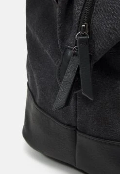 Pier One Unisex - Bolsa De Viaje - Black -Elegancia Tienda De Ventas bdc3a331f78c4a4d87c774f47b53958a