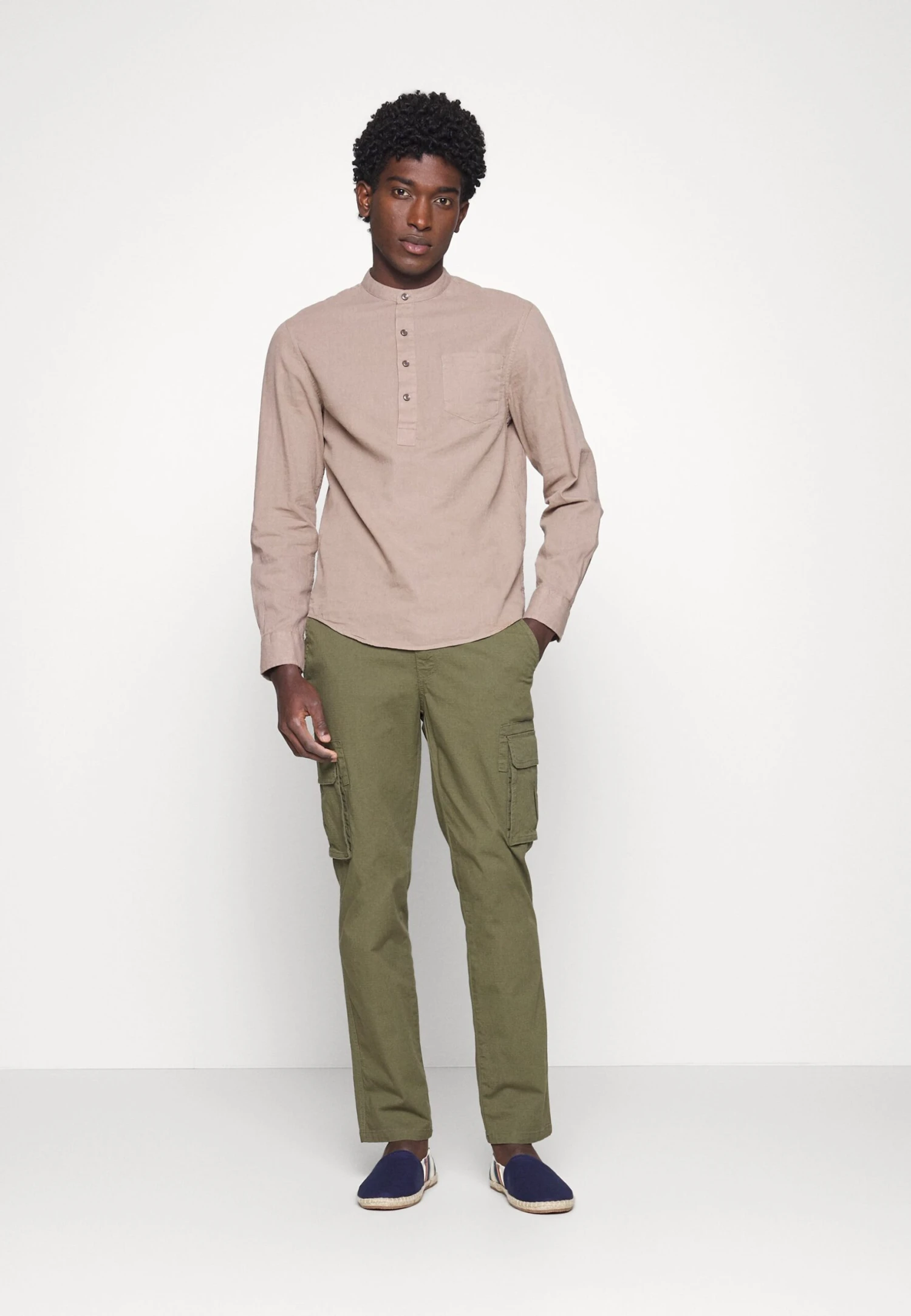 Pier One Camisa - Taupe 2 Pier One Camisa - Taupe - Imagen 2