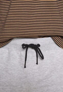 Pier One 2 Pack - Shorts -Light Grey /Black -Elegancia Tienda De Ventas c4d577d8c6314b53bc4b281d9e735af0