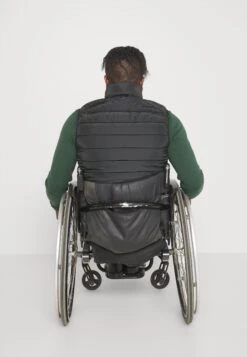 Pier One Chaleco - Black 16 Pier One Chaleco - Black -Elegancia Tienda De Ventas e1569b065acd421d8dc99bfc16261b20