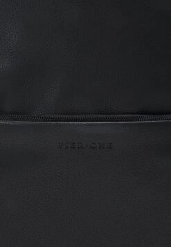Pier One Unisex - Mochila - Black -Elegancia Tienda De Ventas f0960eab81f74339a2186f97d63569ef