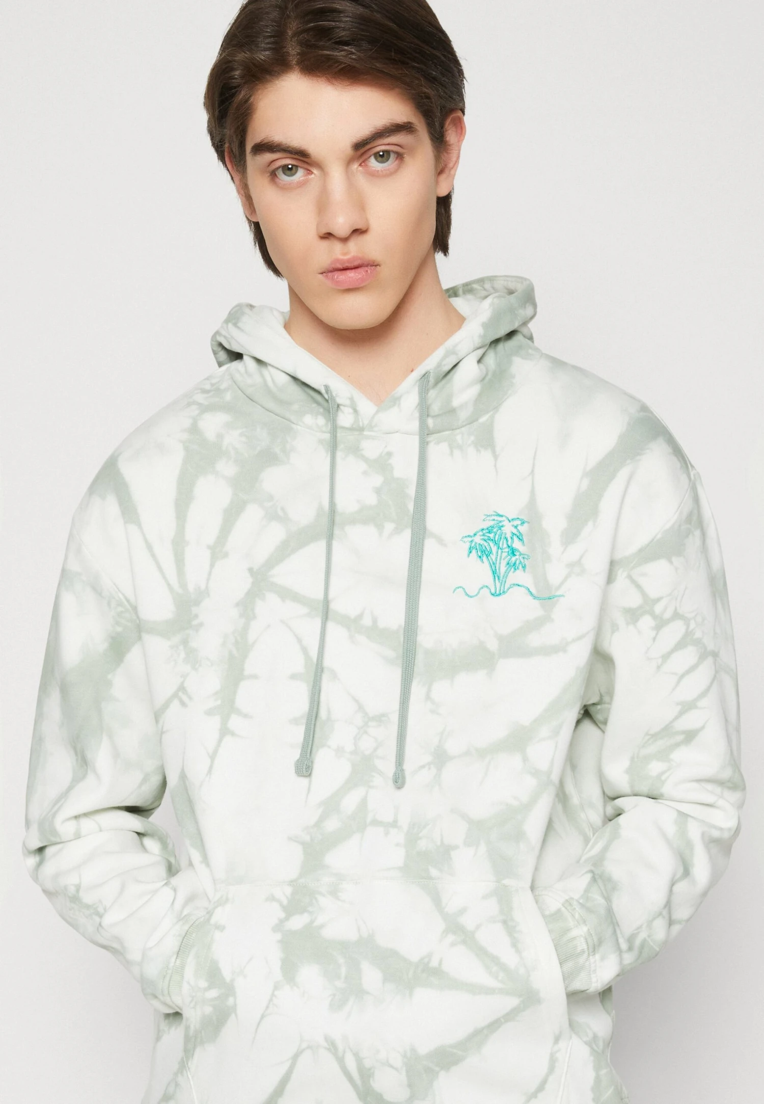 Pier One Jersey Con Capucha - Green 4 Pier One Jersey Con Capucha - Green - Imagen 4