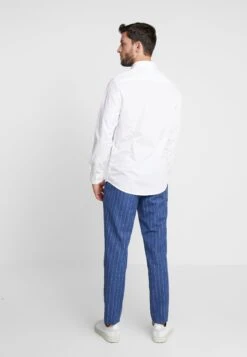 Pier One 2 Pack - Camisa Elegante - White -Elegancia Tienda De Ventas fe3882eaf28b48838ea76cbb4b0ad904